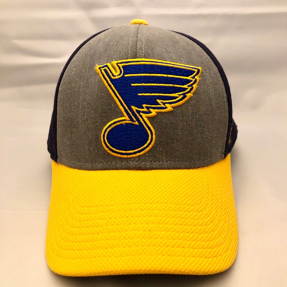 Reebok St. Louis Blues Center Ice Fitted Hat L/XL